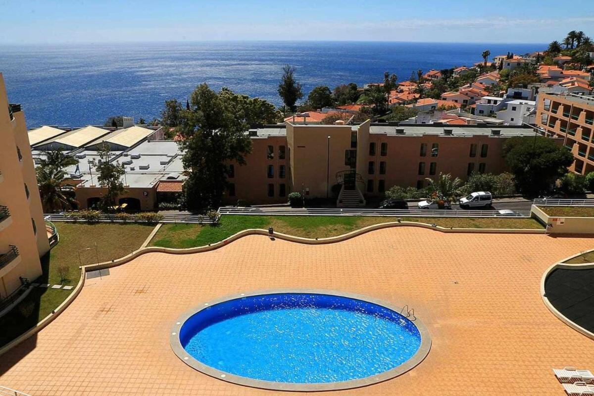 Pia'S Place - Apt With Sea View Canico  Bagian luar foto
